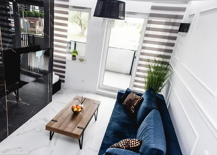 Hypnotize Apartment Glamour